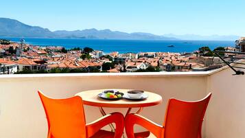 Deluxe-herbergi fyrir tvo - sjávarsýn | Útsýni af svölum