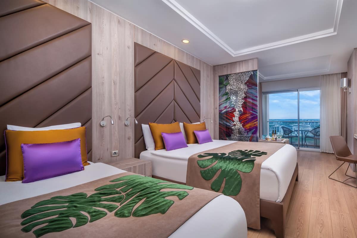 Room, Resort View (Be Trendy) | Minibar, in-room safe, desk, soundproofing