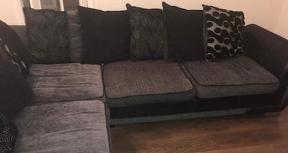 8 Varis Apartments