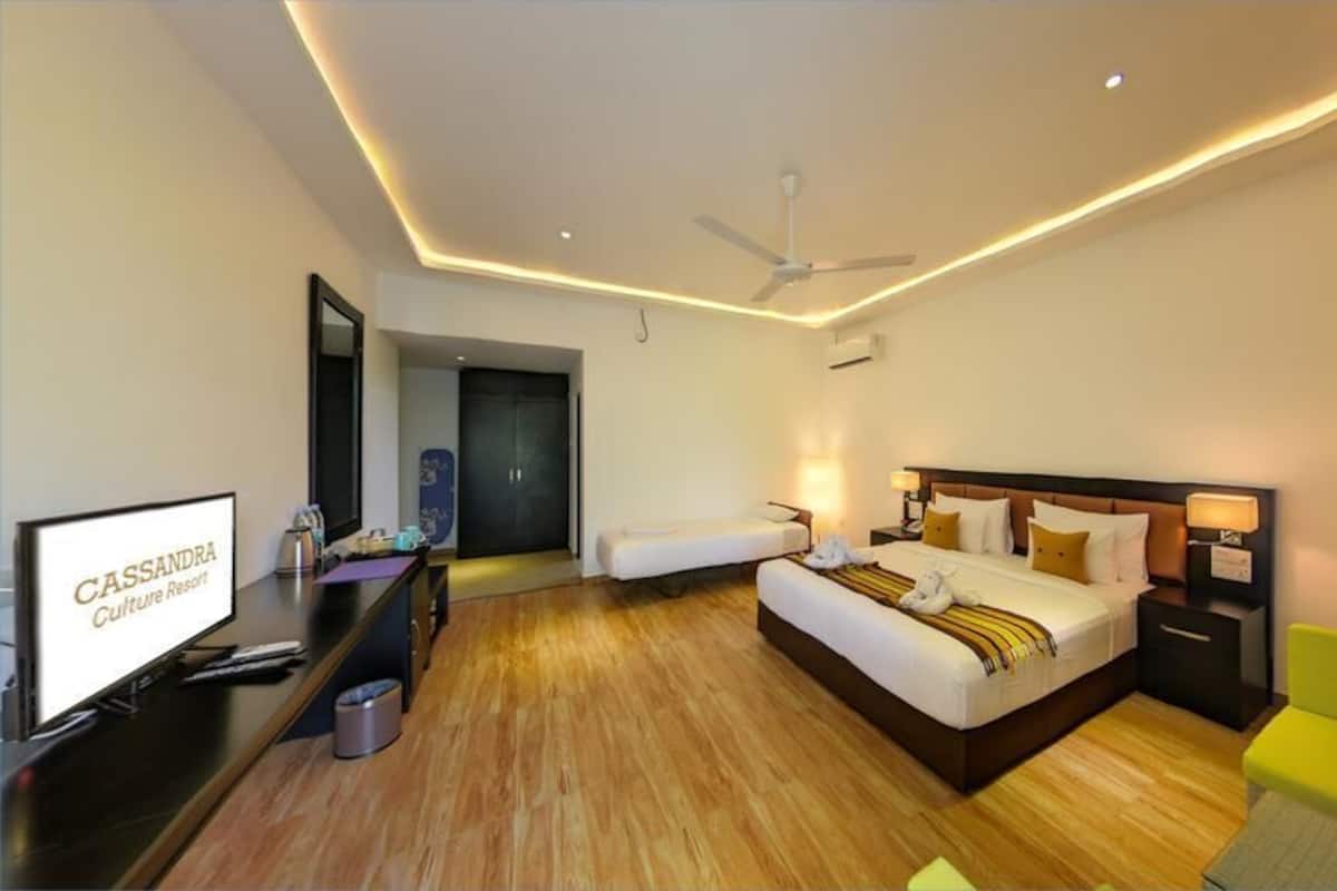 Peralatan tempat tidur premium, bar mini, peti besi dalam bilik