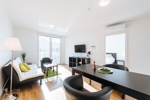 Apartment, 1 Bedroom, Balcony (TOP35) | Soundproofing, iron/ironing board, free WiFi - Duschel Apartments Wien-Hauptbahnhof (Vienna)