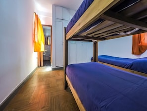 Free WiFi, bed sheets