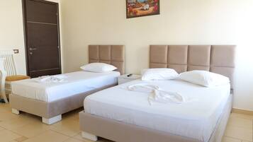 In-room safe, free WiFi, bed sheets