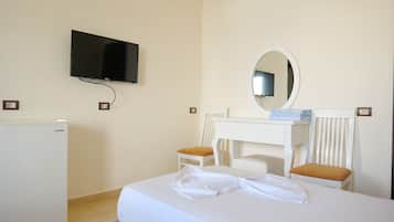 In-room safe, free WiFi, bed sheets