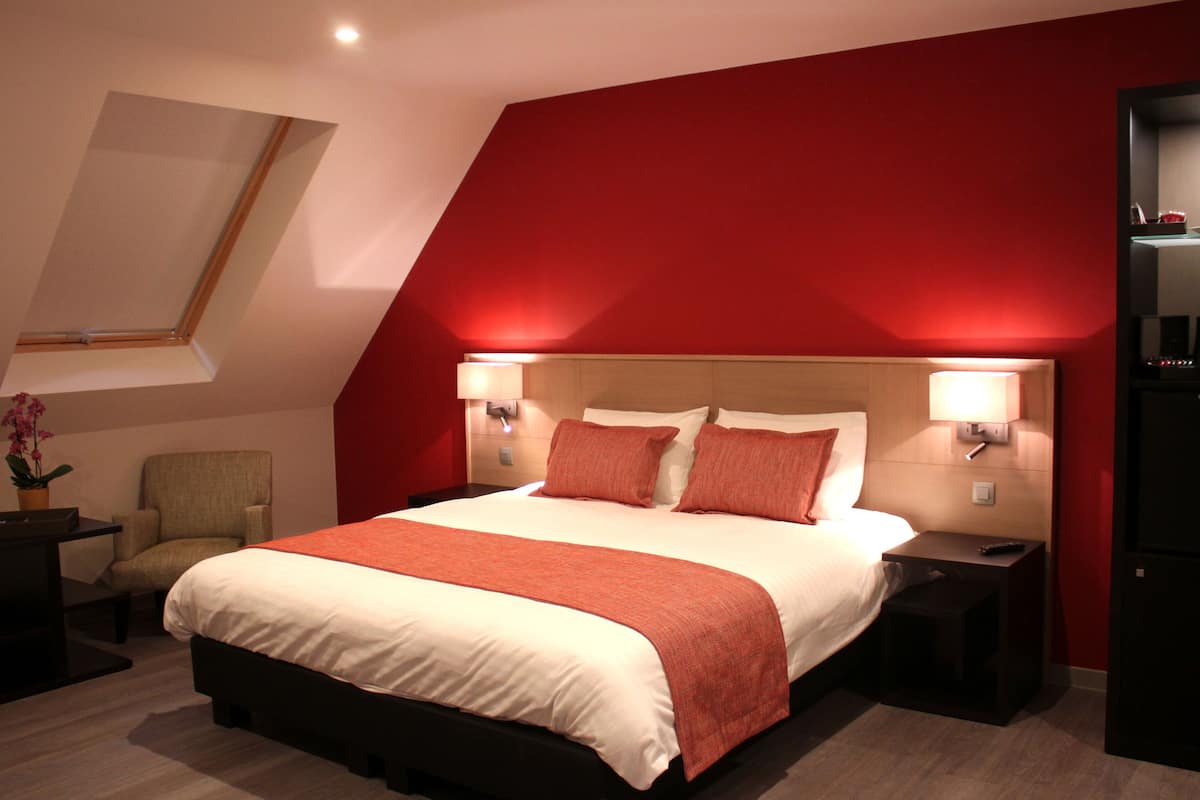 Chambre Standard Double ou avec lits jumeaux | Literie de qualité supérieure, matelas Tempur-Pedic, minibar