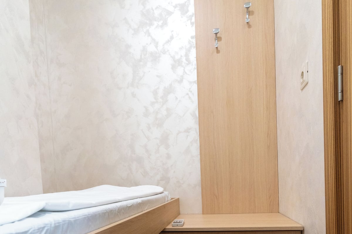 Economy Single Room, City View | Premium bedding, blackout drapes, soundproofing