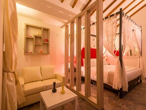 Desk, free WiFi, bed sheets - Hotel Capitán Ricaurte (Villa de Leyva)