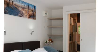 Chez Mireille Reingam Park