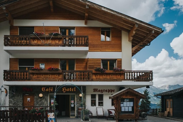 Facciata della struttura