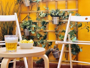 Deluxe-Apartment, 1 Schlafzimmer, Terrasse | Terrasse/Patio