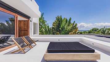 双人房, 独立浴室, 海景 (TOP SUITE) | 1 多间卧室、高档床上用品、迷你吧、熨斗/熨板