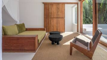 Dobbeltrom, eget bad, sjøutsikt (TOP SUITE) | Sengetøy av topp kvalitet, minibar og strykejern/-brett