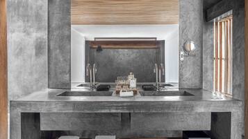 Double Room, Ensuite, Sea View (TOP SUITE)