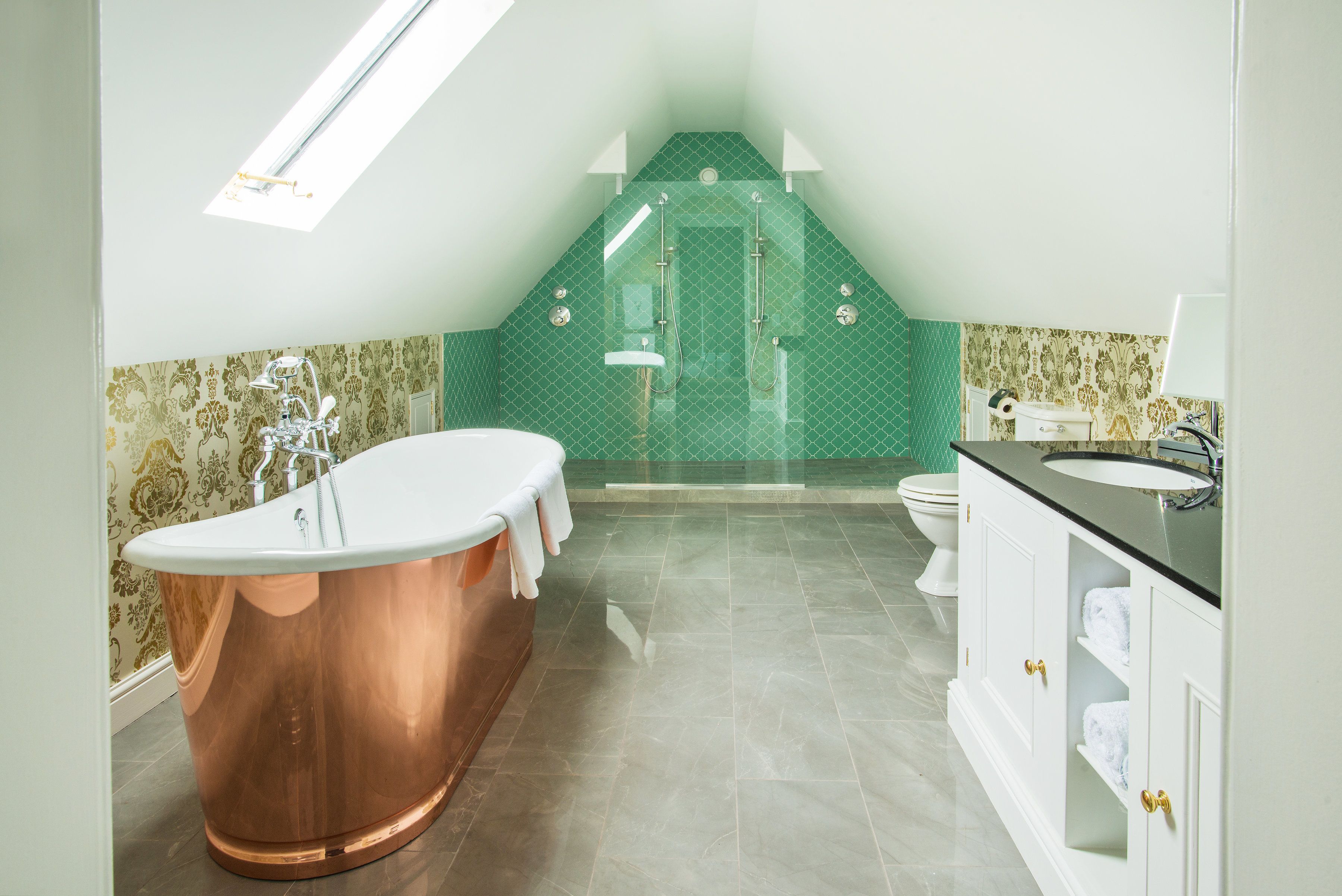 Junior Suite, 1 King Bed | Bathroom