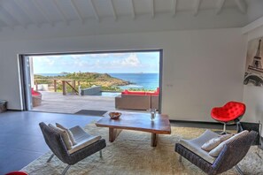 Villa, Meerblick | Wohnbereich