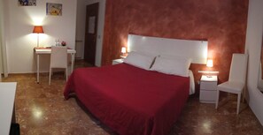 Desk, free WiFi, bed sheets - Bed & Breakfast Fontanarossa Airport (Catania)