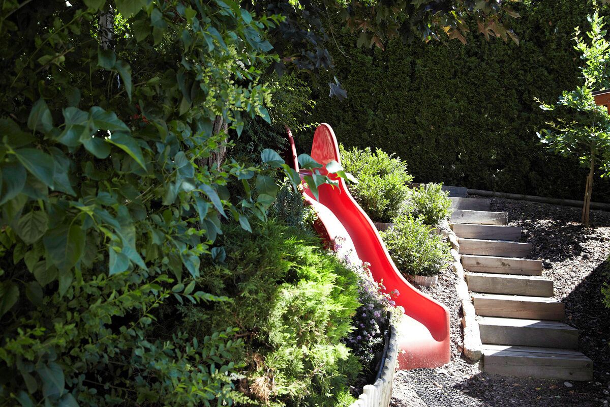 Children’s play area – outdoor