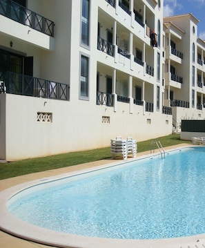 Outdoor pool, pool loungers