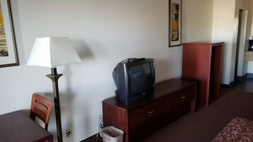 Habitación, 2 camas Queen size | Internet por cable gratis