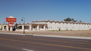 Front of property - Sahara Inn (Holbrook)