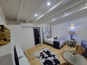 Standard Room | Free WiFi, bed sheets - Luichy's Seaside Hotel (Cabo Rojo)