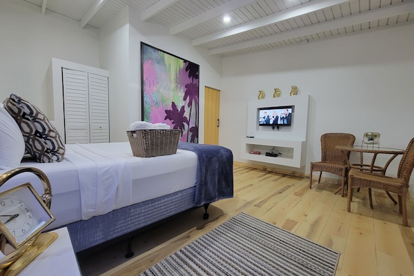 Wifi gratis y ropa de cama