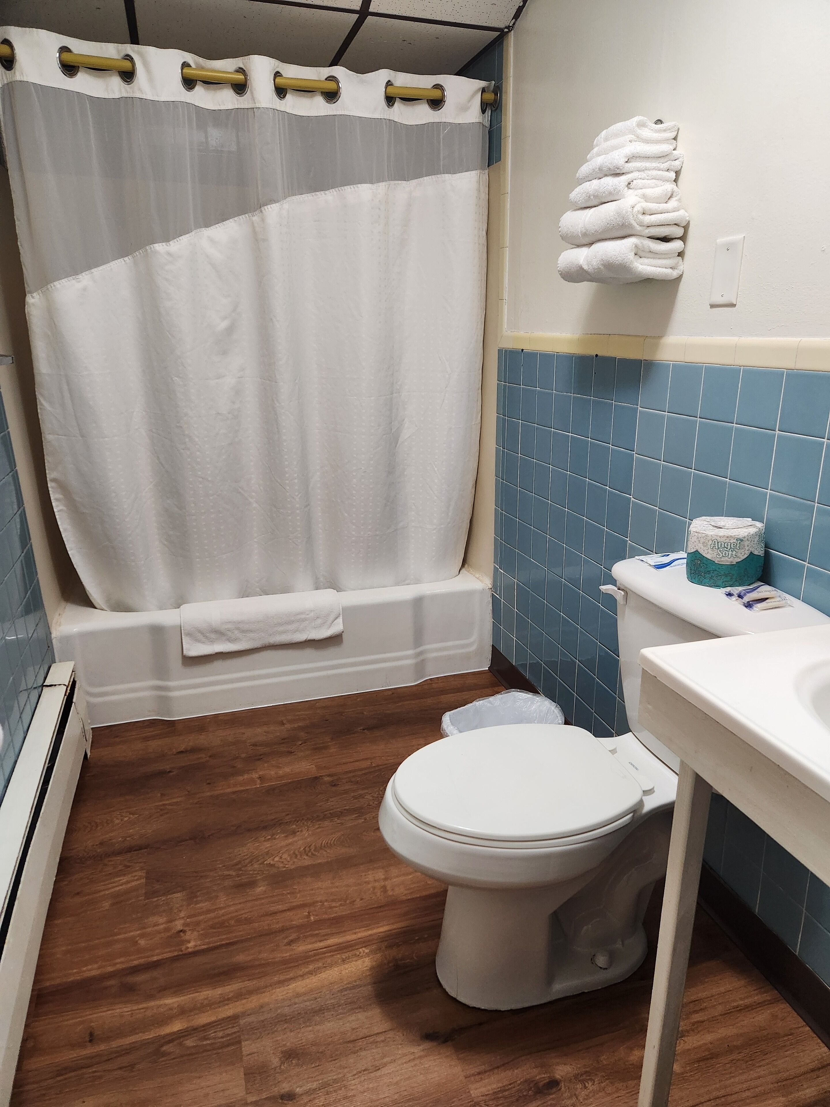 Photo - Cortland Motel