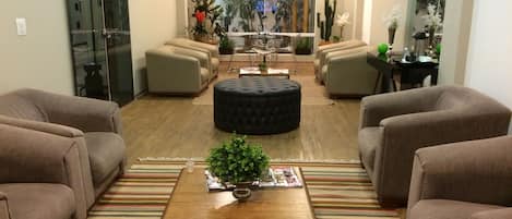 Sala de estar en el lobby