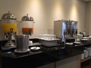 Free daily buffet breakfast
