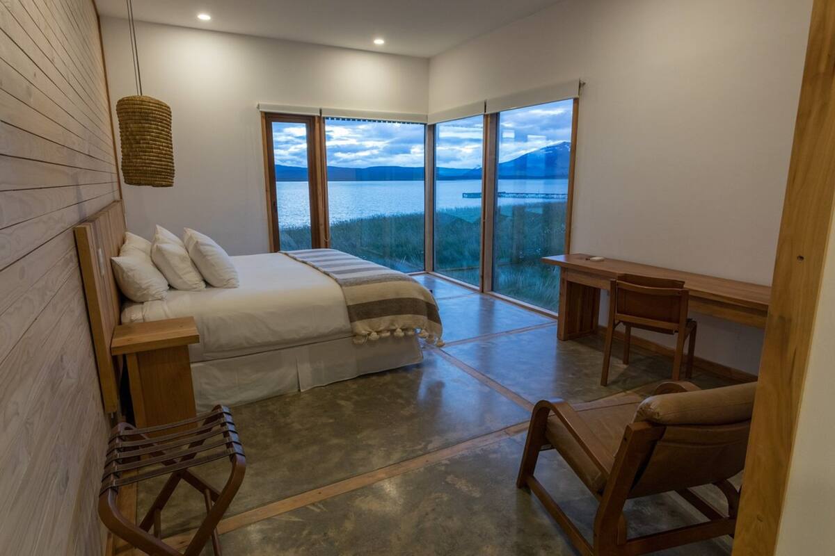 superior double room, ocean view | 1 bedroom, premium bedding, in-room safe, desk