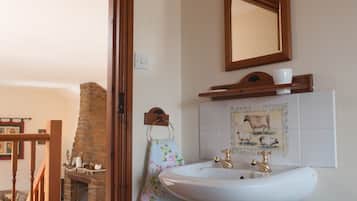 Cottage, Ensuite, Garden View (Frankaborough) | Bathroom