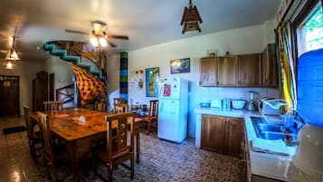 Classic House, Multiple Bedrooms, Ocean View | Private kitchen | Full-size fridge, stovetop, cookware/dishes/utensils, dining tables