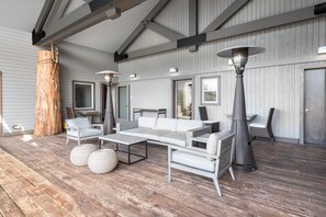Terrace/patio - Ocean House at Tlaga Gawtlaas (Moresby Island)