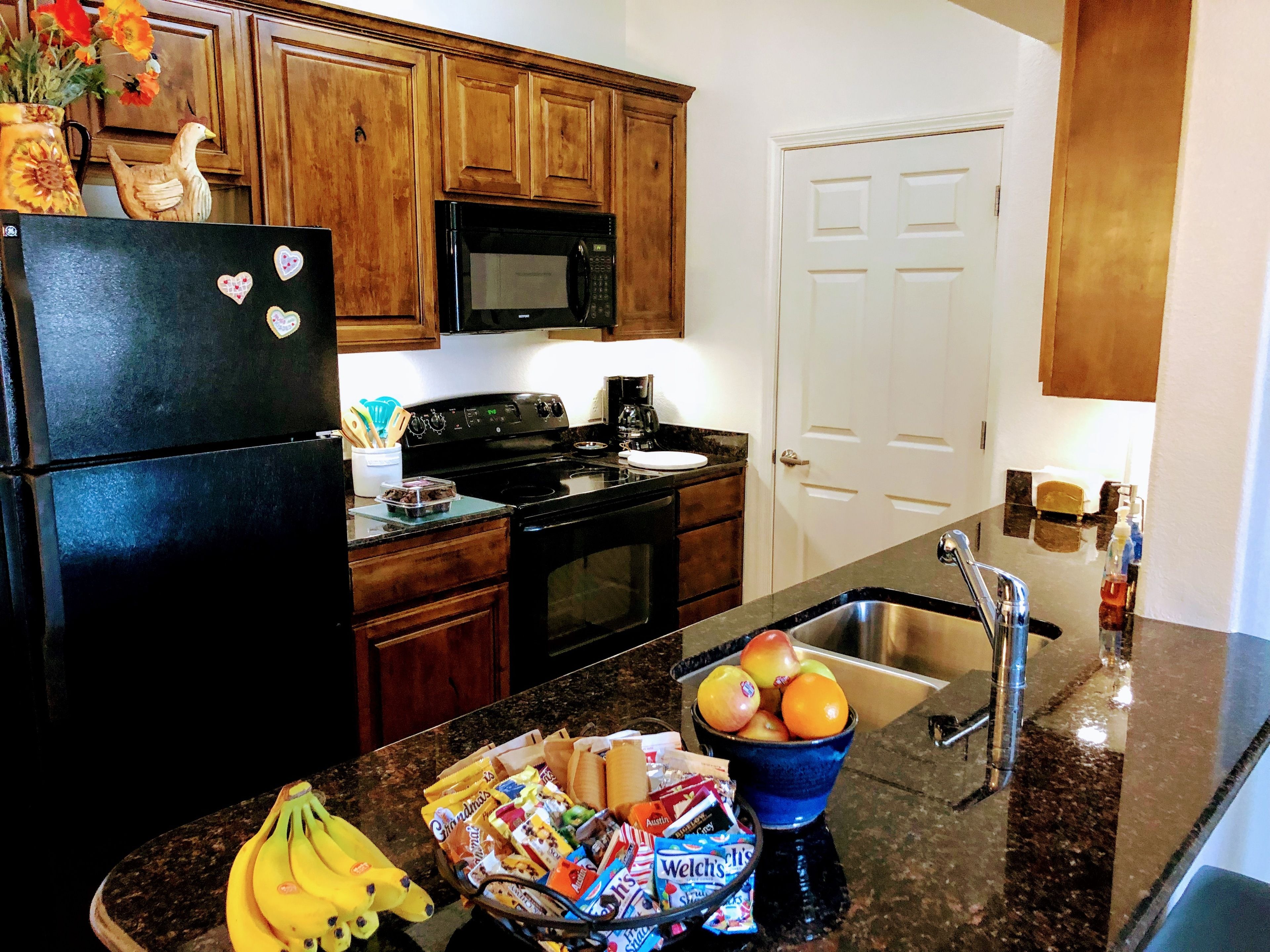 condo, 2 bedrooms, accessible | private kitchen | full-sized fridge, microwave, oven, stovetop