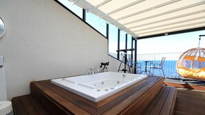 Villa (VIP) | Baignoire à hydromassage