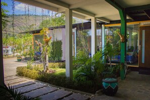 Staircase - Bromo Ecolodge Hotel (Sukapura)