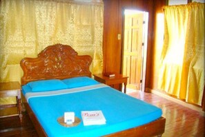 Deluxe Cottage, 1 Bedroom | 1 bedroom, desk, iron/ironing board, bed sheets