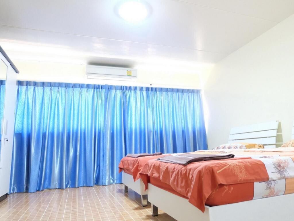 Rollaway beds, free WiFi