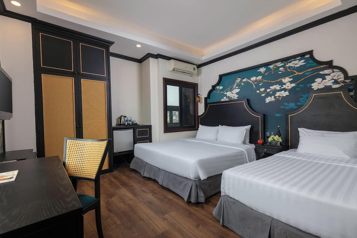 Family Studio | 1 bedroom, Egyptian cotton sheets, premium bedding, Select Comfort beds