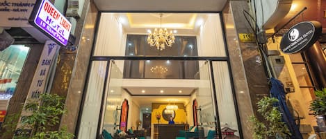 Fachada de la propiedad