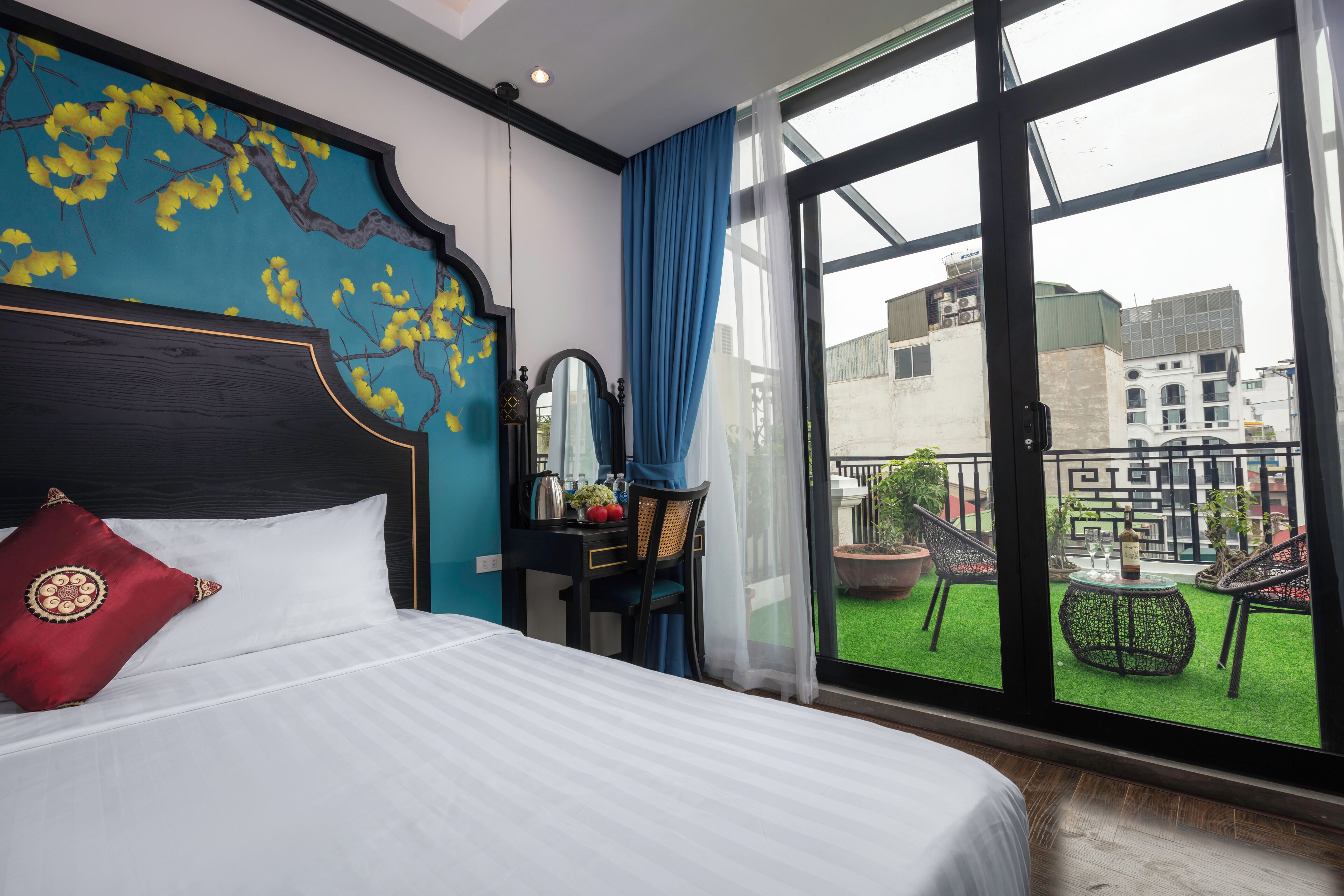 Photo - Queen Light Hotel