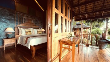 Bungalow with Seaview | Premium bedding, free minibar, in-room safe, blackout drapes