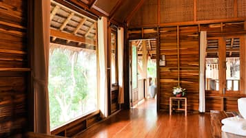 Deluxe Bungalow | Premium bedding, free minibar, in-room safe, blackout drapes