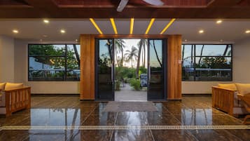 Pintu masuk properti