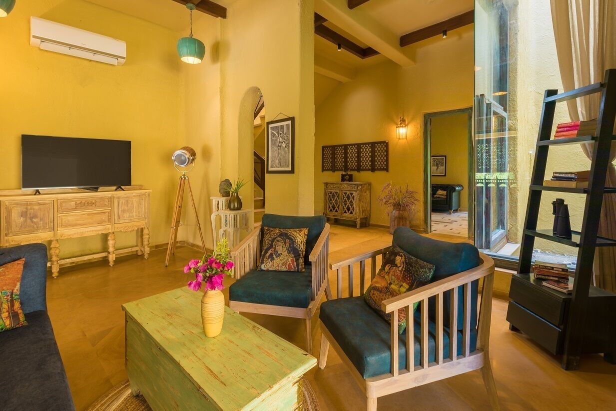 Decoración individual, mobiliario individual, escritorio