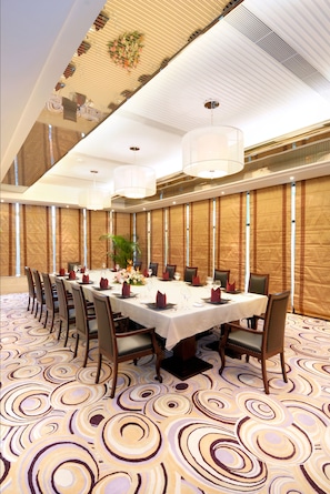 Dining - Golden Eagle Summit Hotel Downtown (Nanjing)