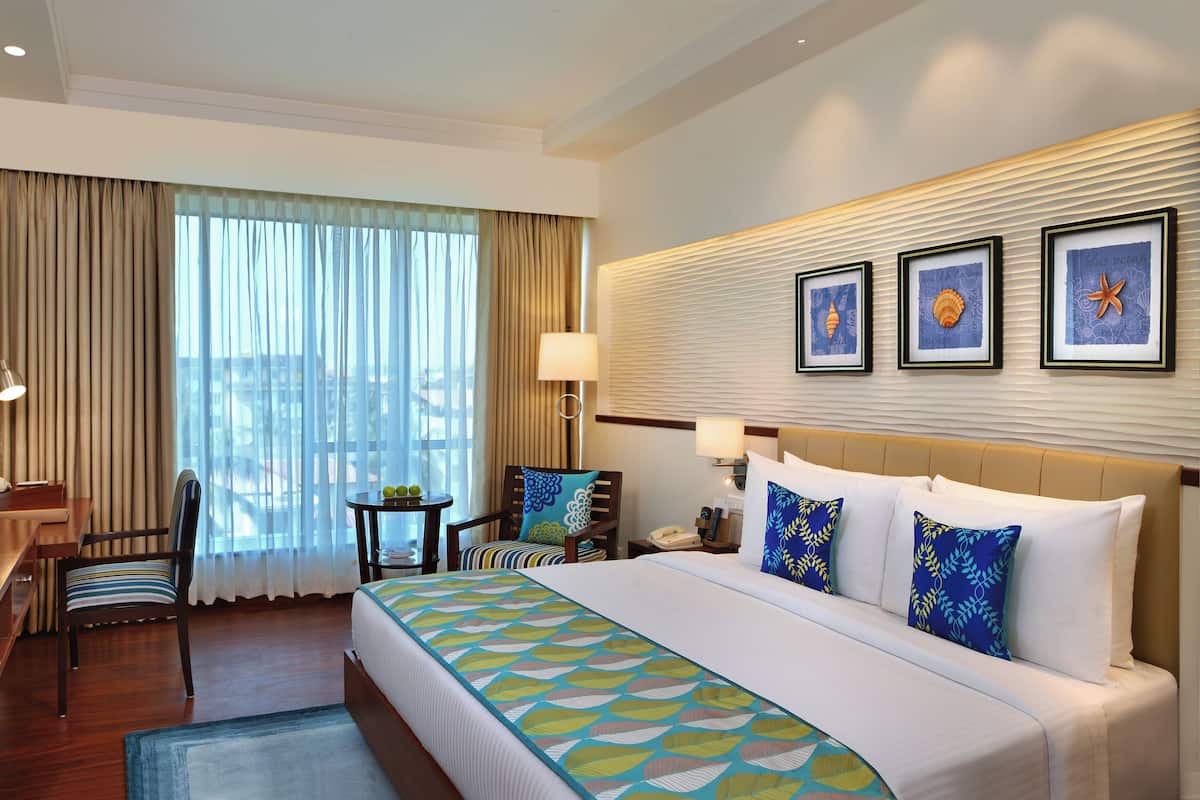 1 bedroom, premium bedding, memory foam beds, minibar