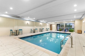 Indoor pool - Home2 Suites by Hilton Fort Worth Southwest Cityview (Fort Worth)