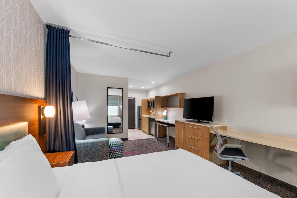Studio, 2 Queen Beds, Non Smoking | Hypo-allergenic bedding, down duvets, in-room safe, desk
