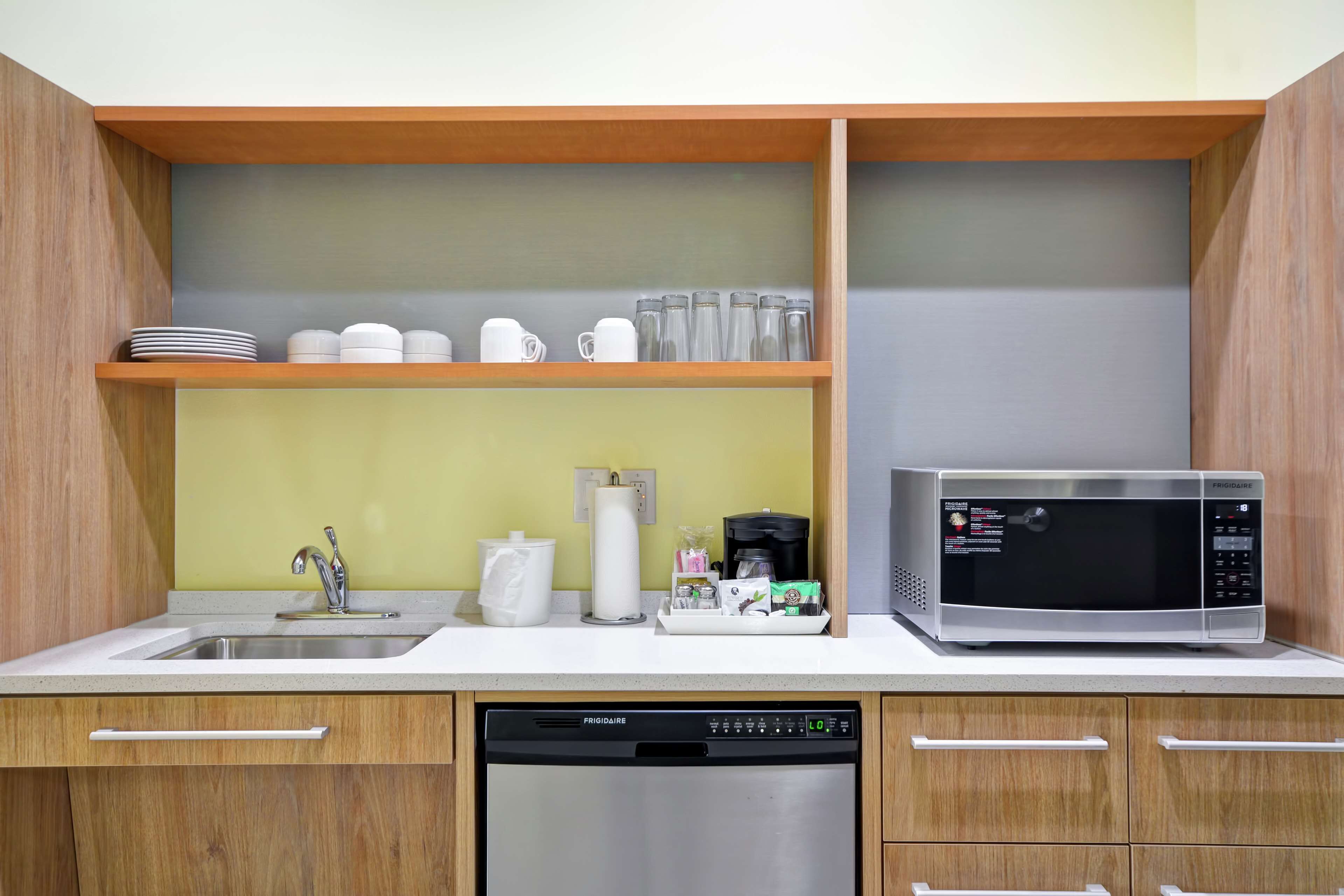 studio, 2 queen beds, accessible, bathtub (mobility & hearing) | private kitchen | fridge, microwave, dishwasher, coffee/tea maker